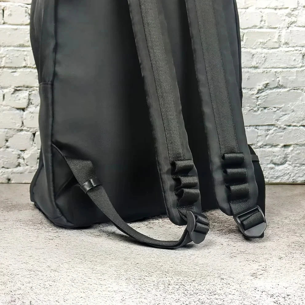 CASUAL BACKPACK METAL SOCKET