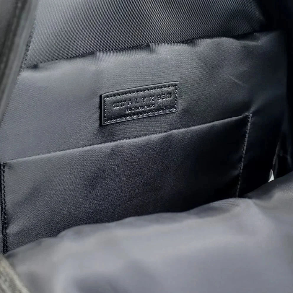CASUAL BACKPACK METAL SOCKET