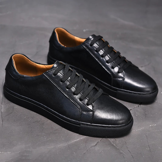 Lässige Schuhe aus echtem Leder in Schwarz