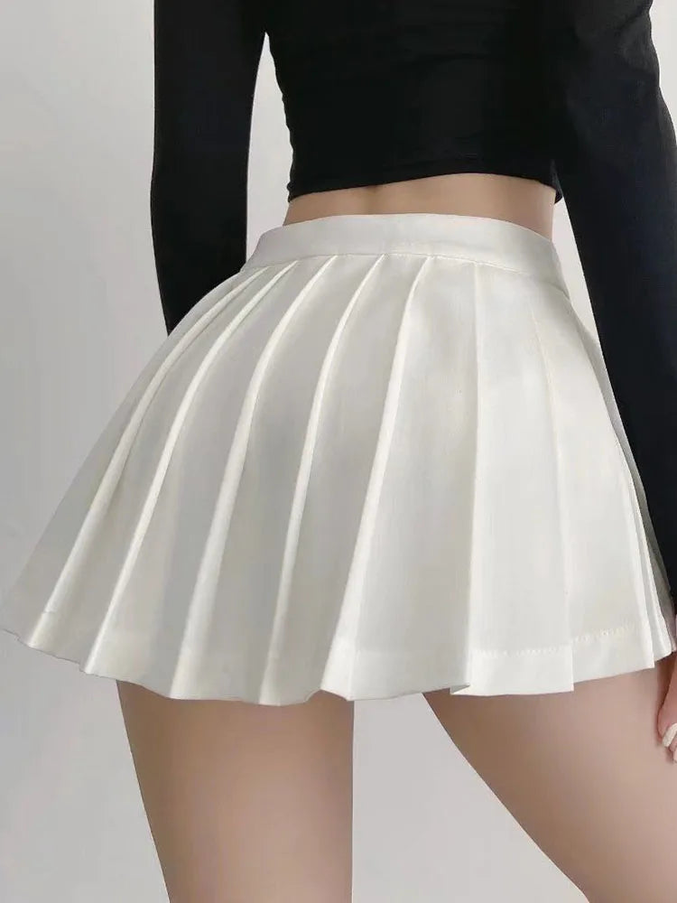 Faltenröcke mit hoher Taille