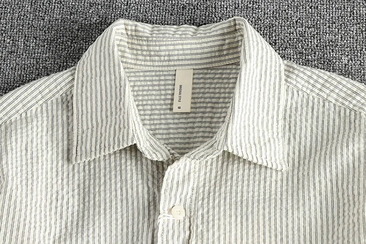 SHORT-SLEEVED SHIRT