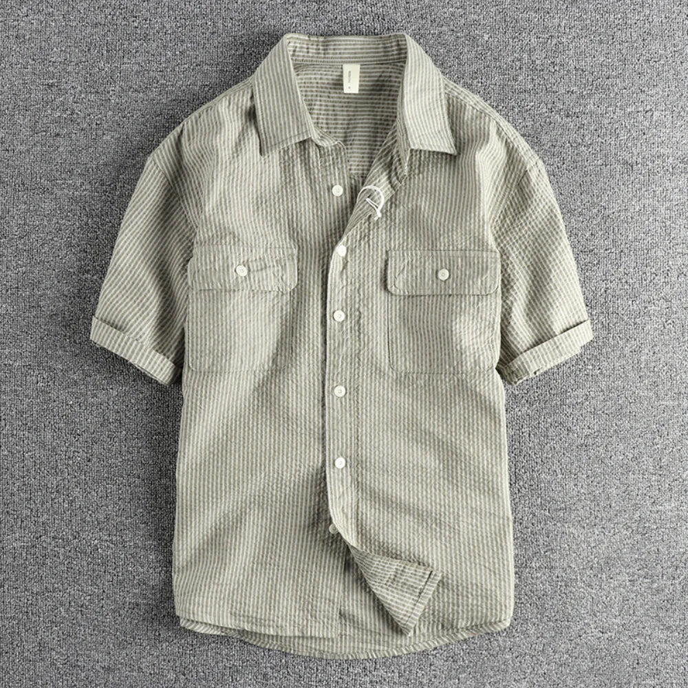 SHORT-SLEEVED SHIRT