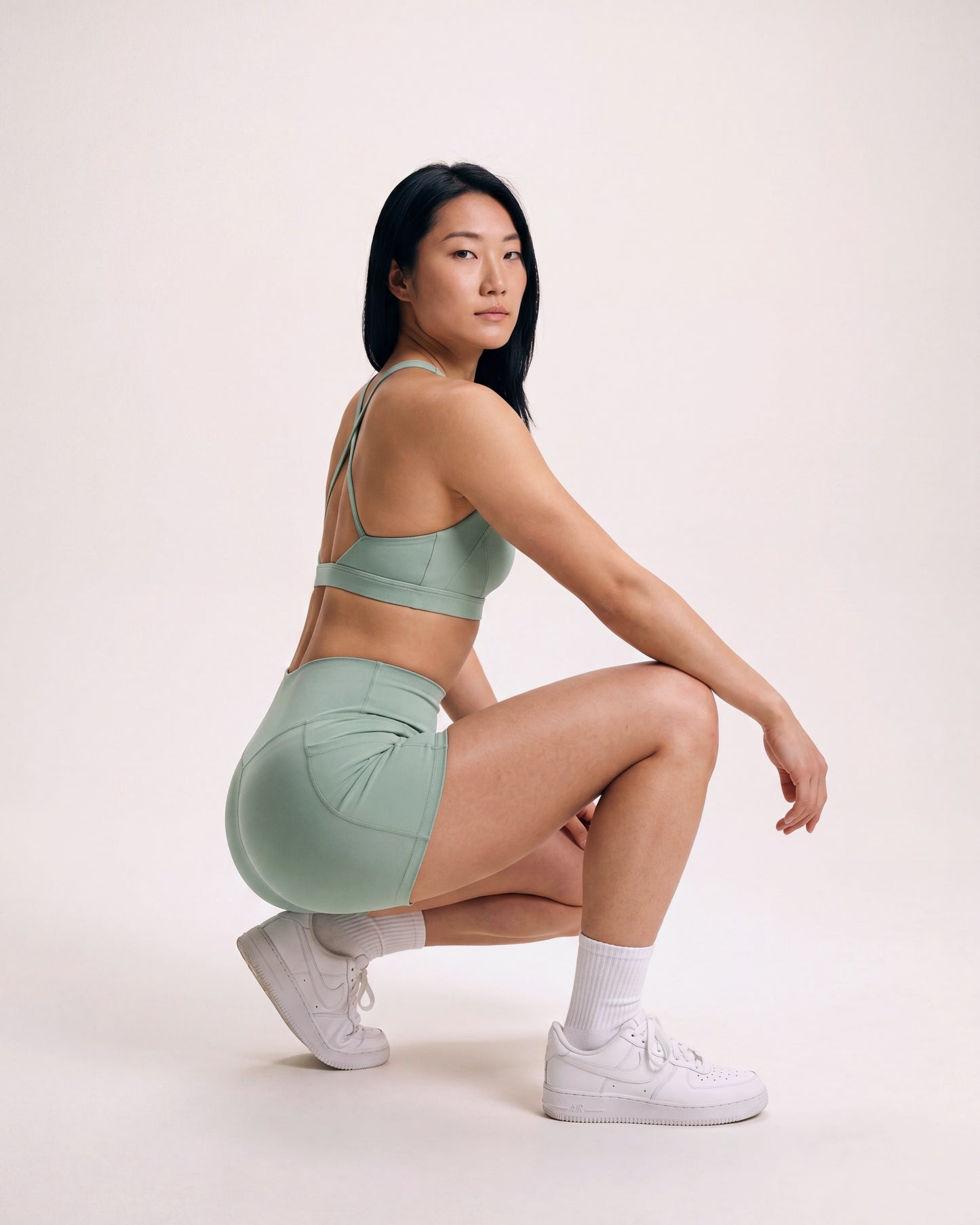 VARCEA Light Green Cross Sports Bra