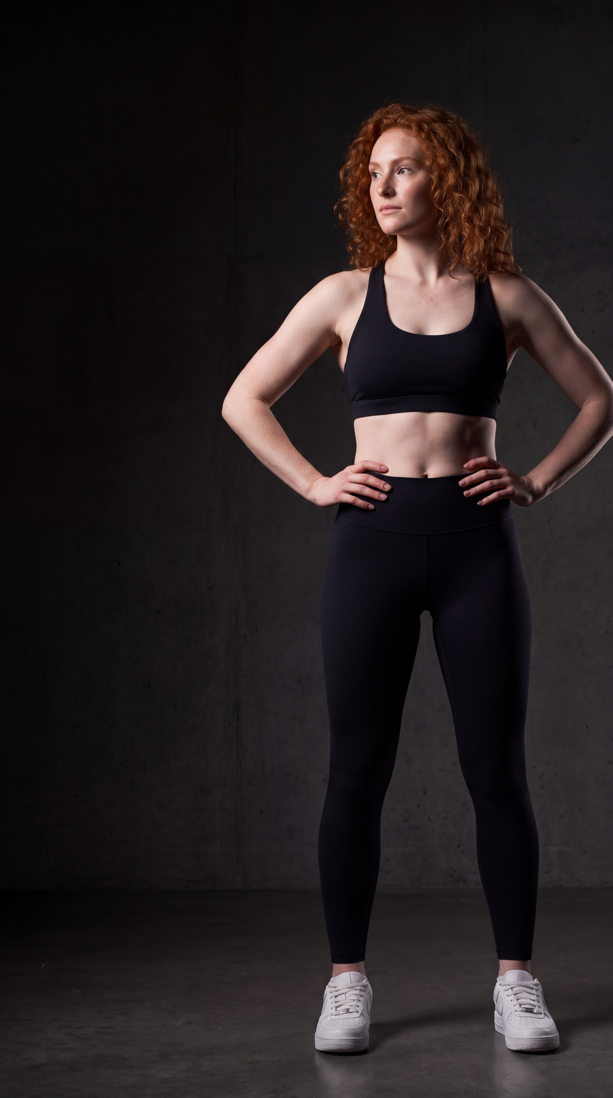 VARCEA women's activewear – Build Your Legacy, black seamless leggings and sports bra