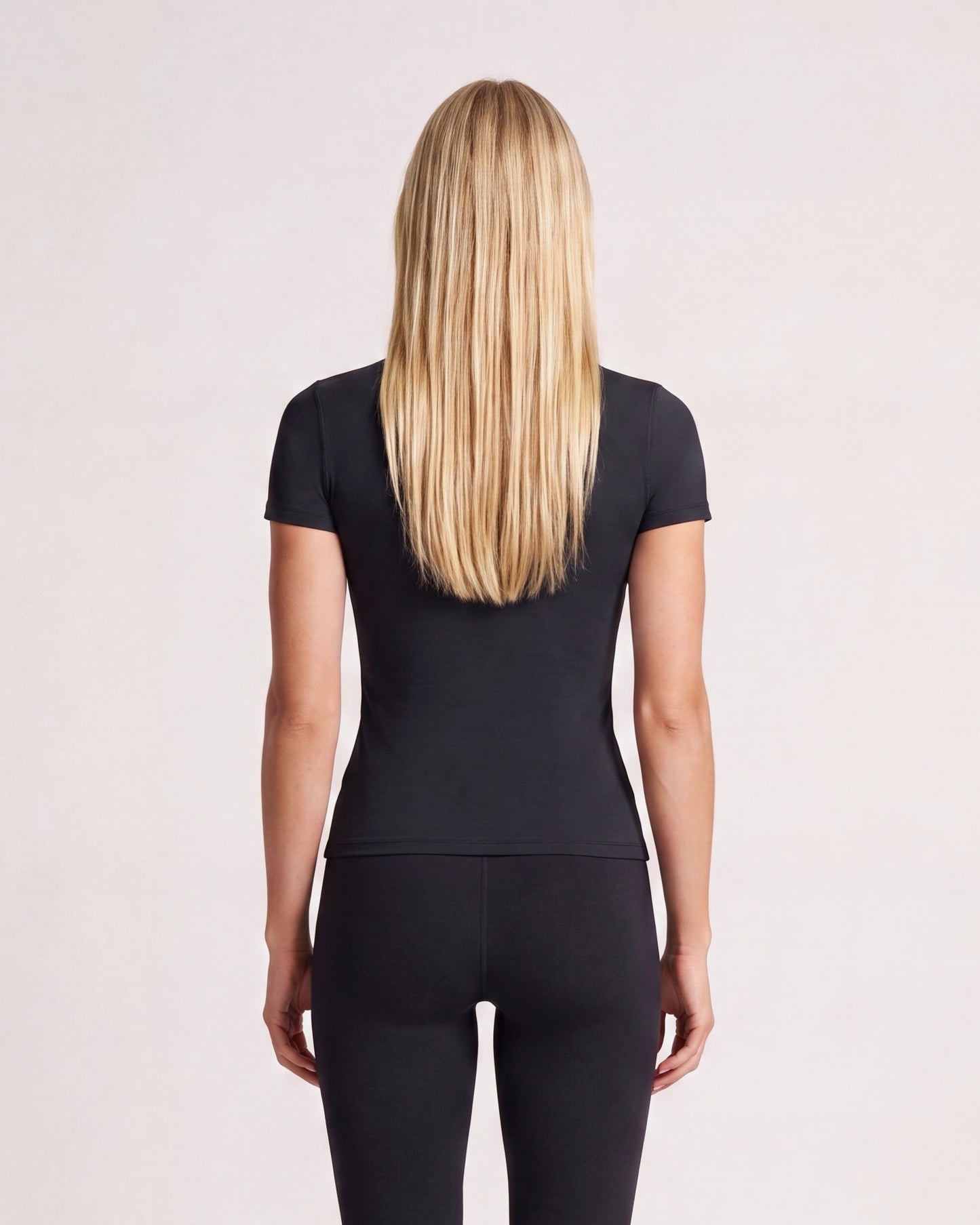 VARCEA Black Seamless T Shirt