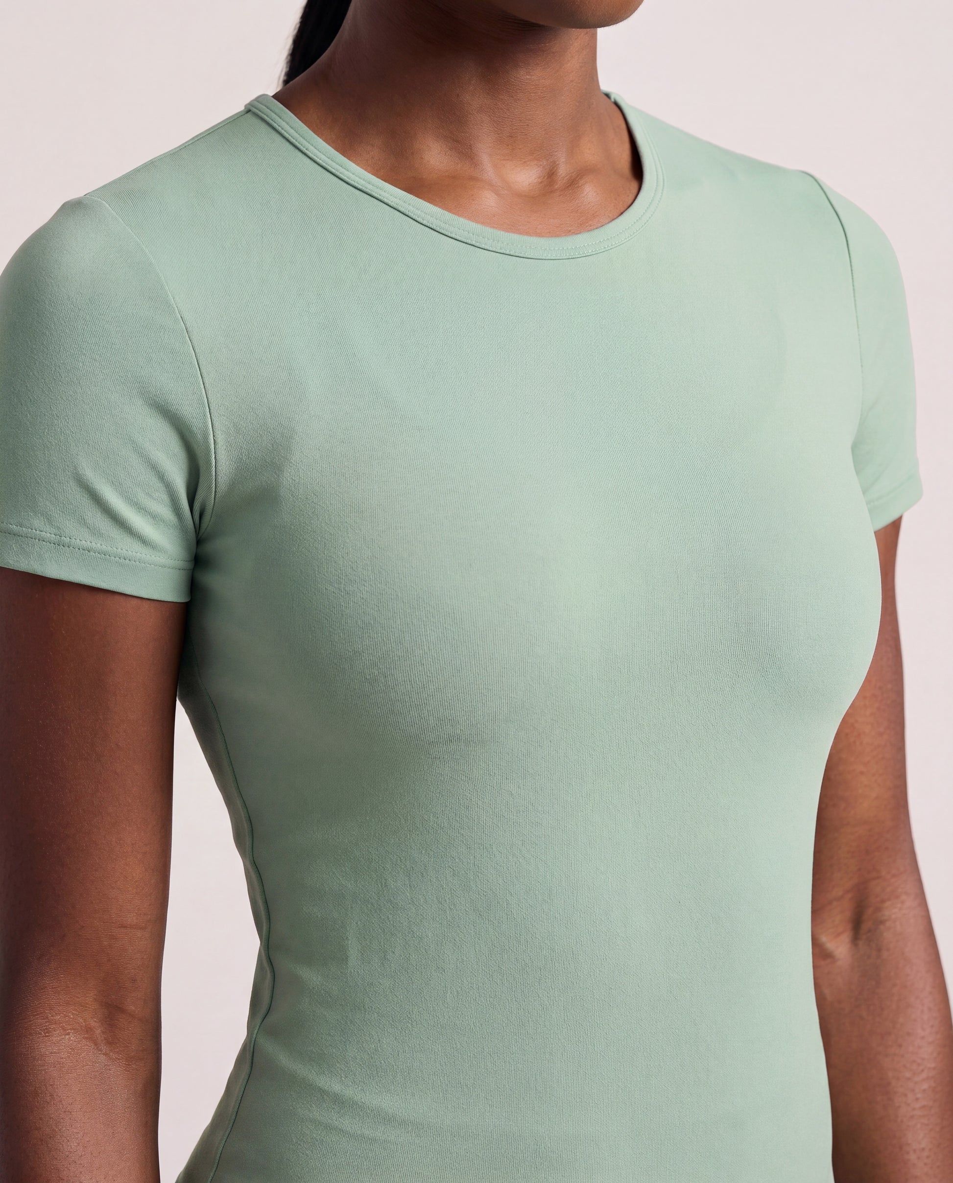 VARCEA Light Green Seamless T Shirt