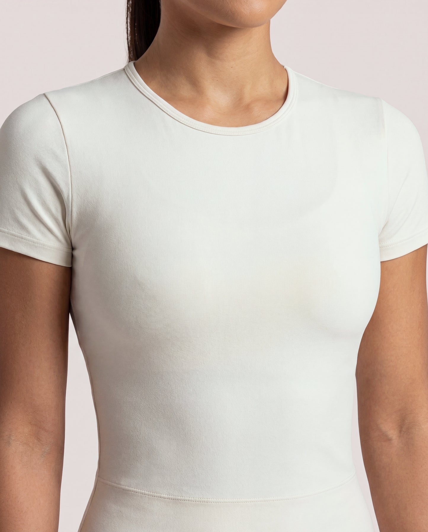 VARCEA Light Ivory Seamless T Shirt